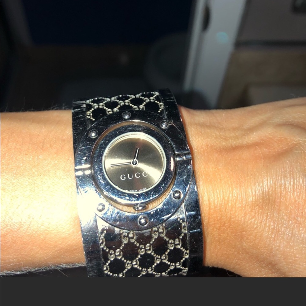 AUTHENTIC GUCCI WATCH